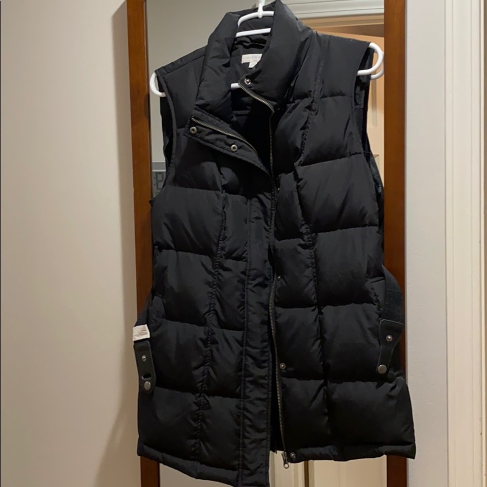 A Pea in the Pod Maternity Puffy Vest